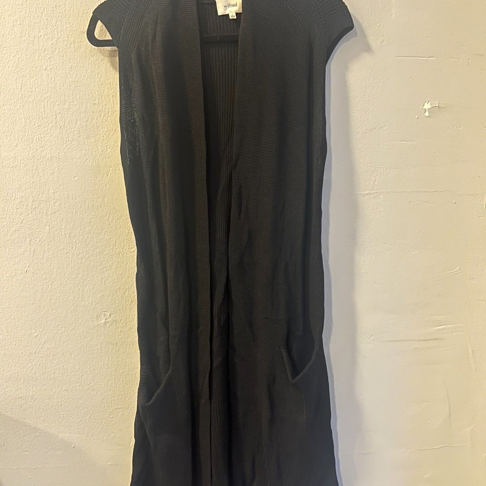 Wilfred Black Sleeveless Sweater